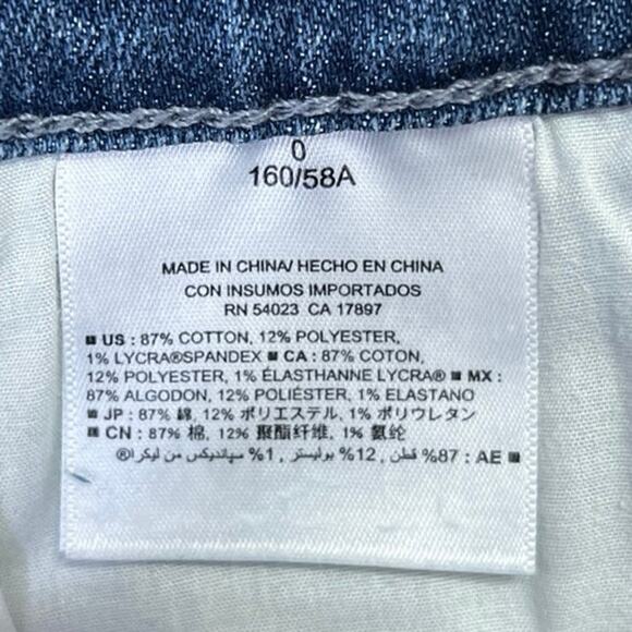 Old Navy The Sweetheart Women's Blue Denim Mid Rise Boyfriend Jeans Shorts Sz XS - Picture 4 of 4